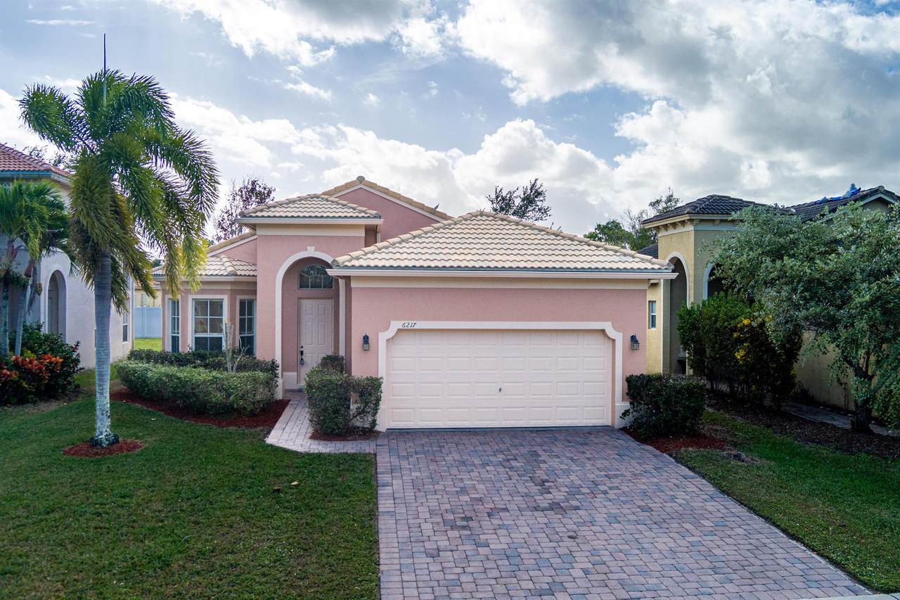 6217 Spring Lake Terrace - Photo 1