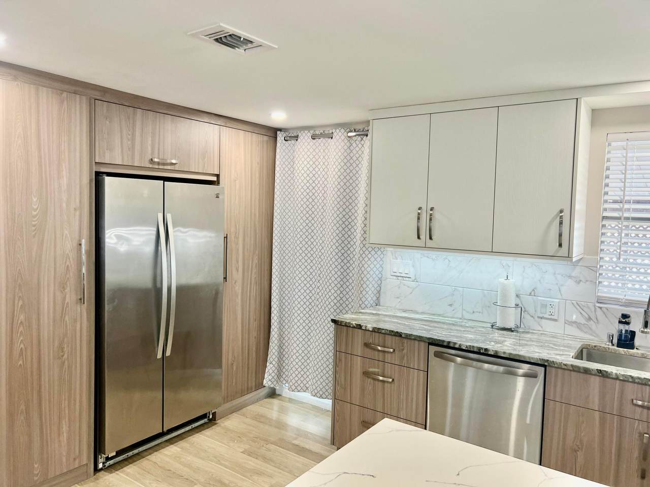 https://bt-photos.global.ssl.fastly.net/beaches/1280_boomver_2_R11151214-2.jpg