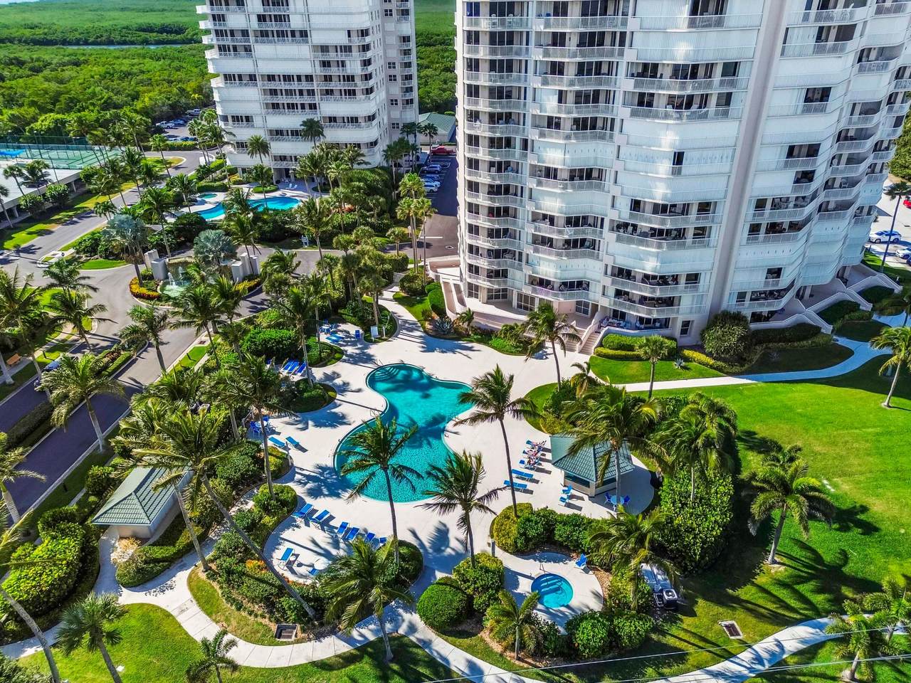 https://bt-photos.global.ssl.fastly.net/beaches/1280_boomver_2_R11152806-2.jpg