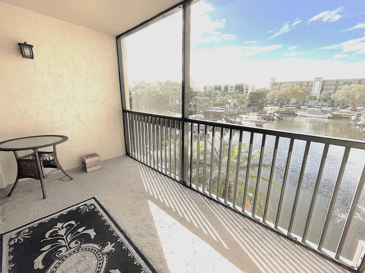 3 Royal Palm Way - Photo 1