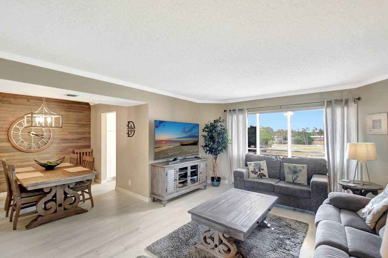 3951 Via Poinciana - Photo 1