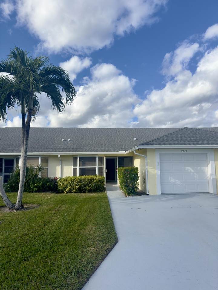 10924 Stonehill Lane - Photo 1