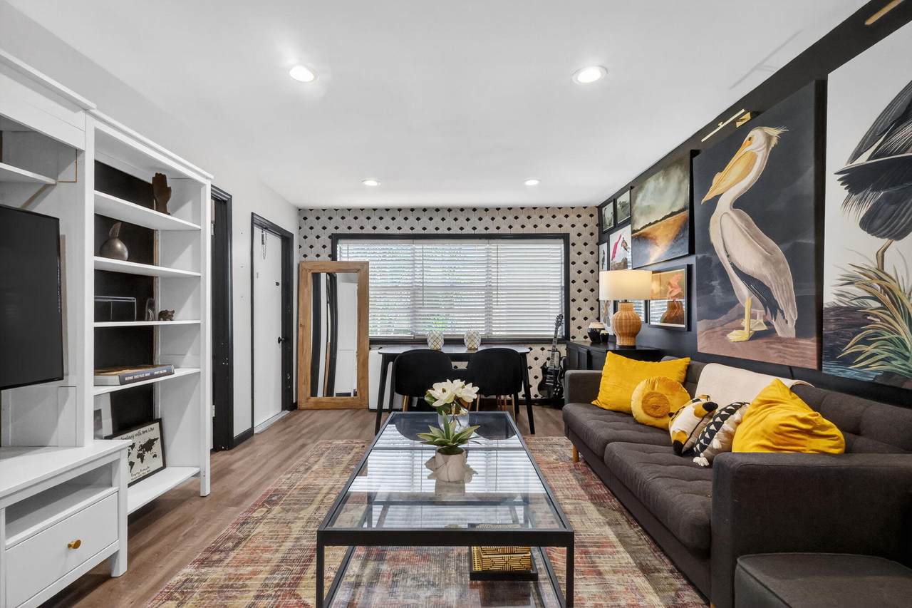 124 Lake Evelyn - Photo 1