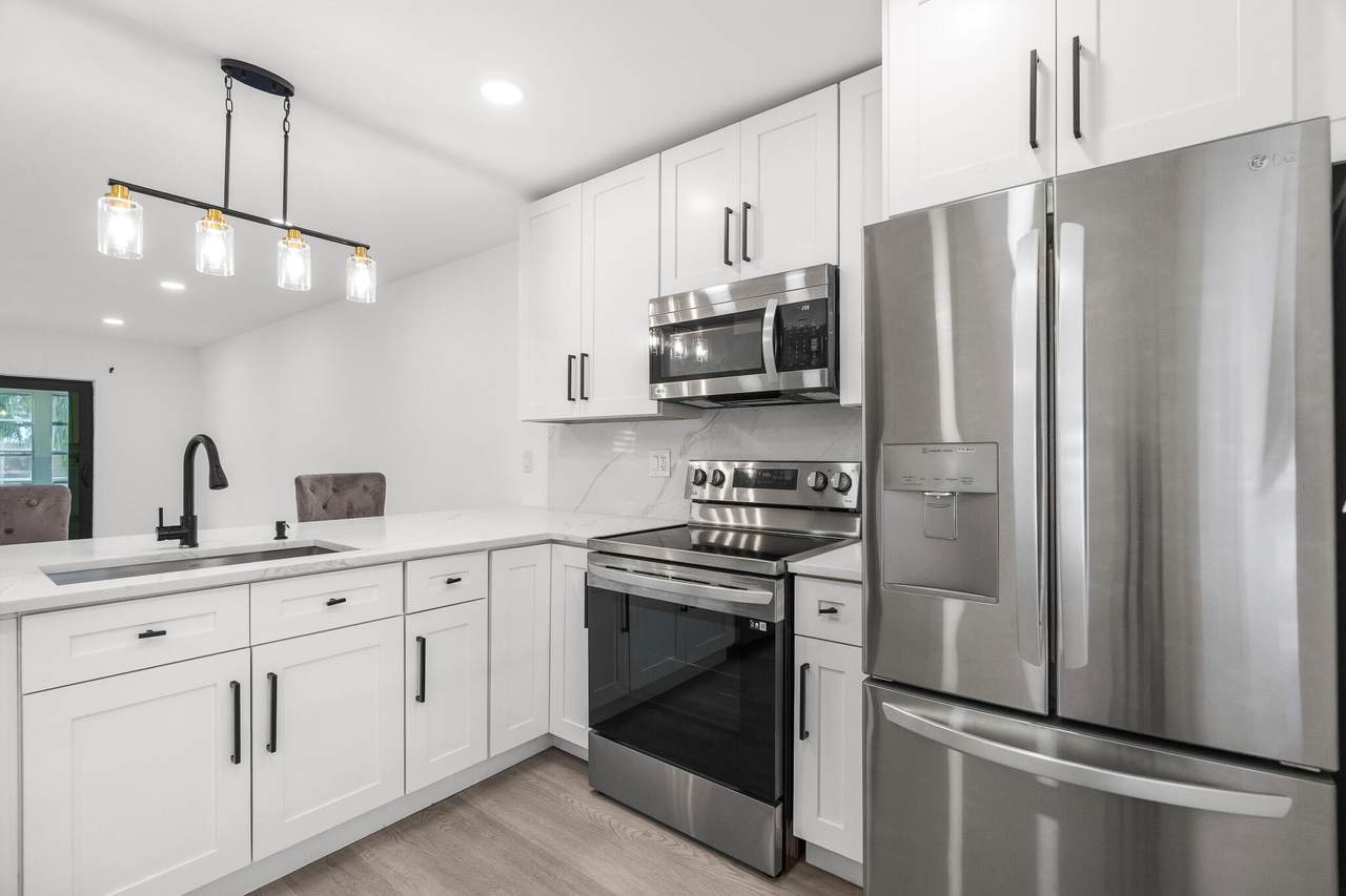 5 Abbey Lane - Photo 1