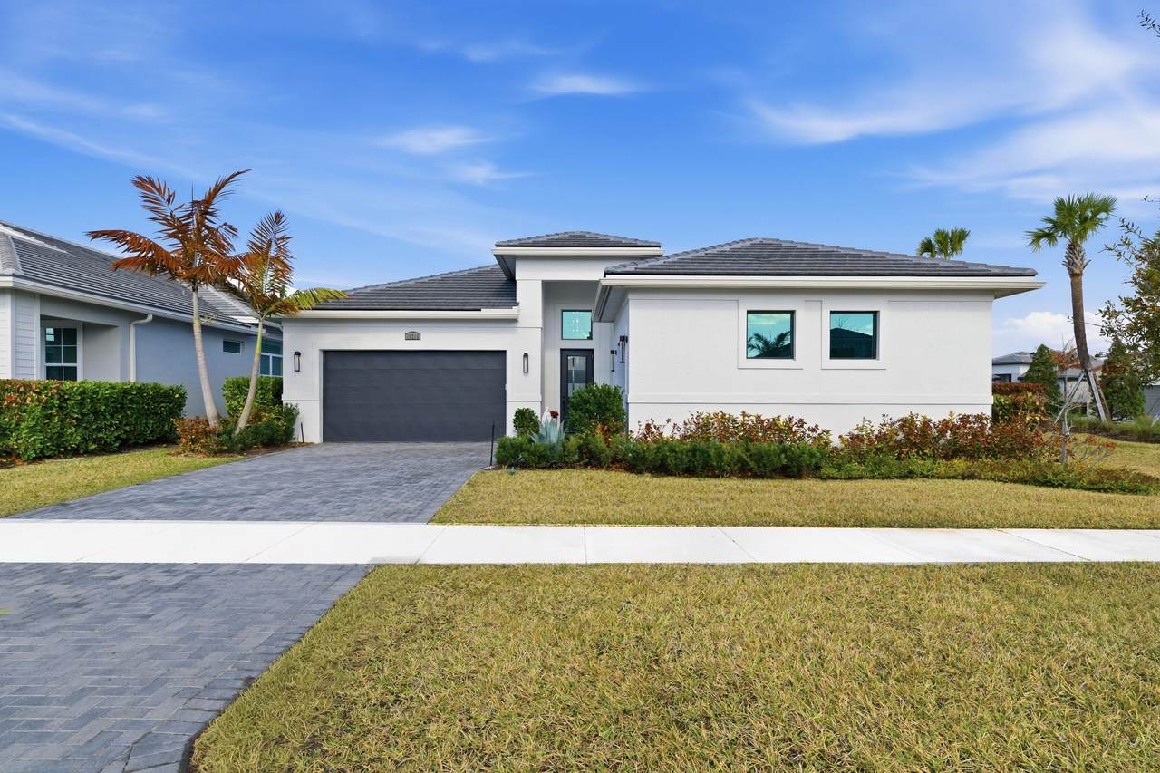 10212 Latium Way - Photo 1