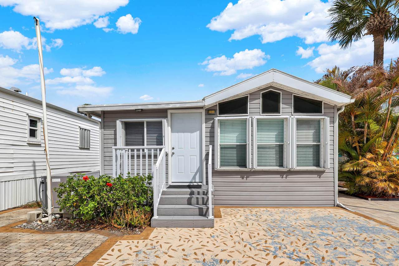 10725 Ocean Drive - Photo 1