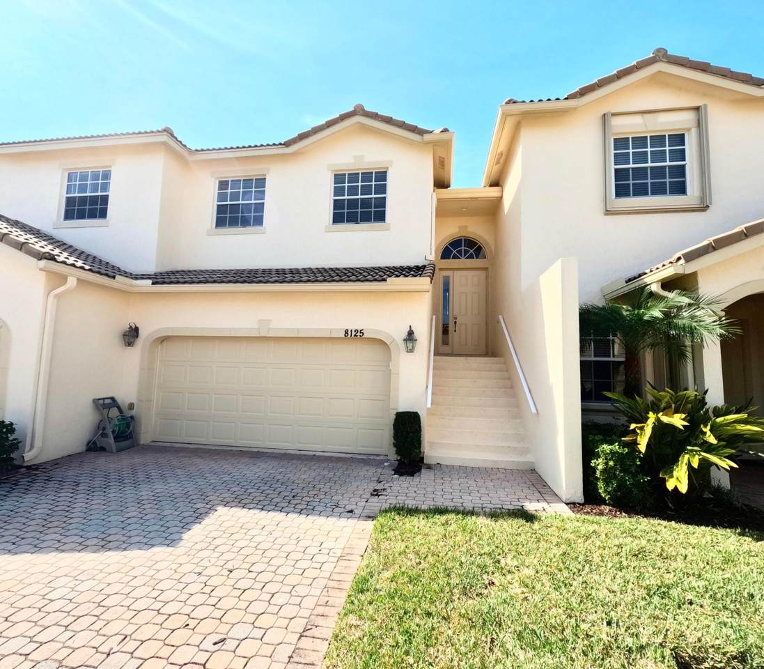 8125 Carnoustie Place - Photo 1