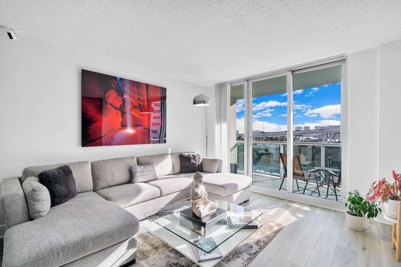19380 Collins Avenue - Photo 1