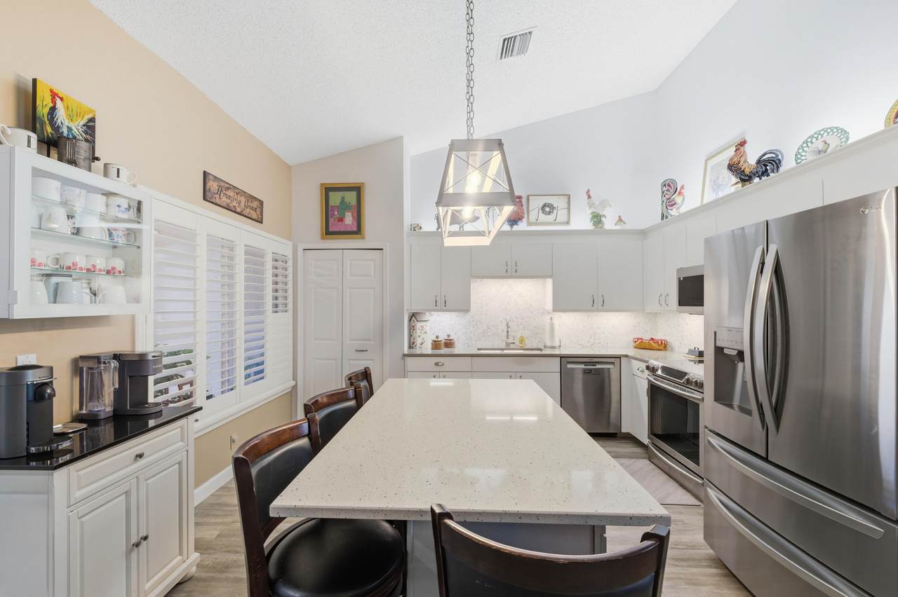 156 Sandy Lane - Photo 1