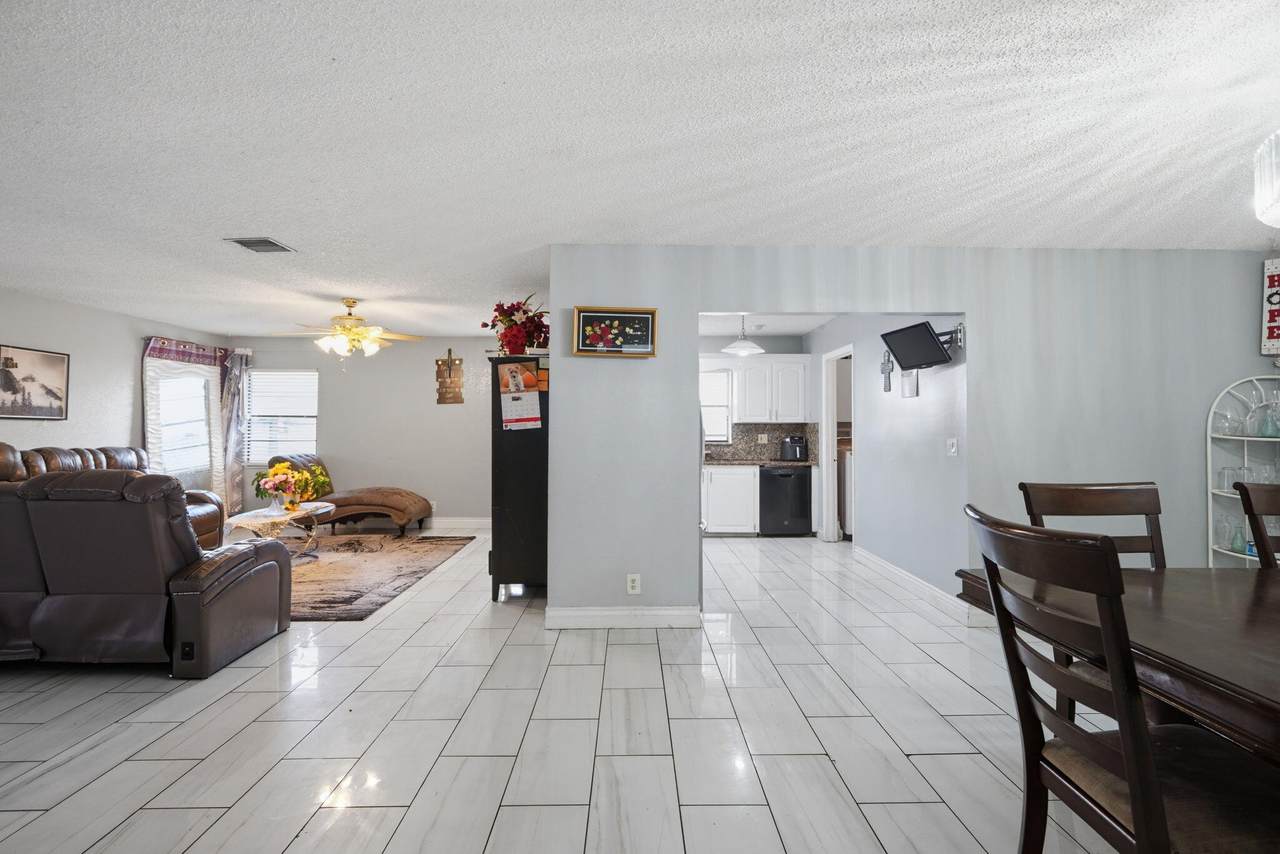1301 75th Avenue - Photo 1