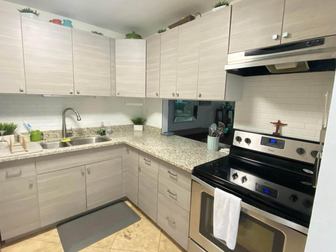 2566 Garden Drive - Photo 1