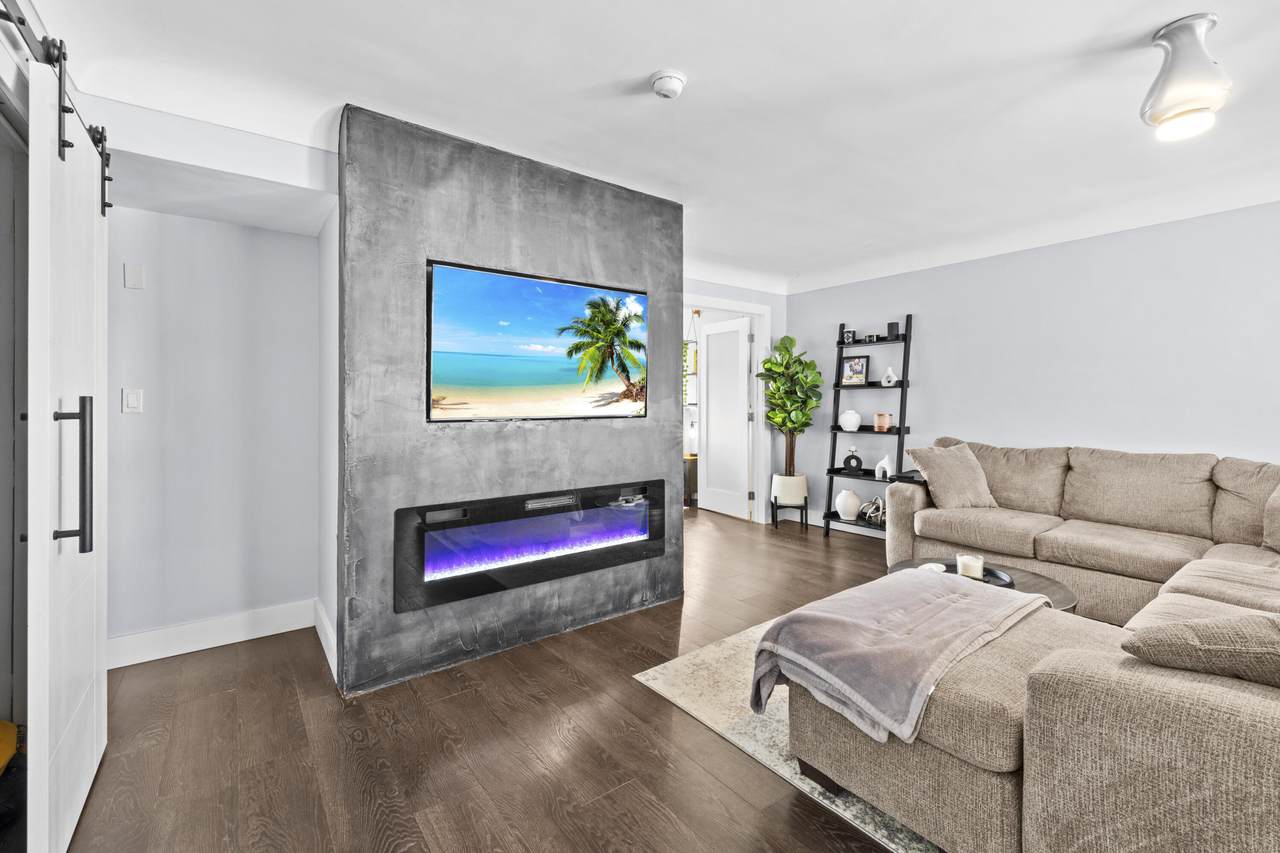535 Hendricks Isle - Photo 1