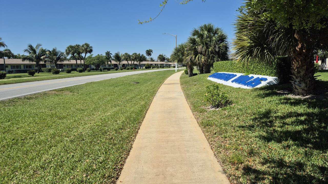 https://bt-photos.global.ssl.fastly.net/beaches/1280_boomver_2_B26005584-2.jpg