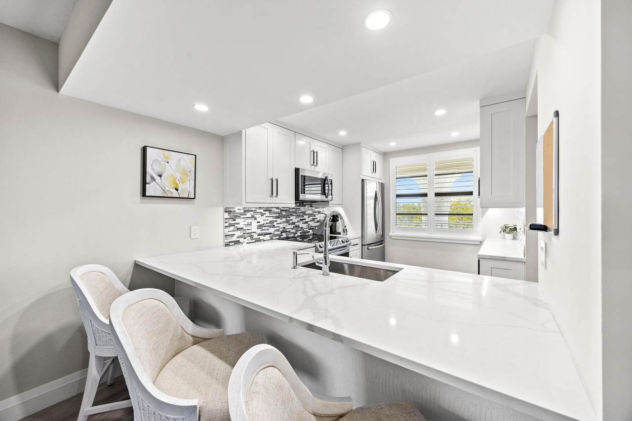 6061 Balboa Circle - Photo 1