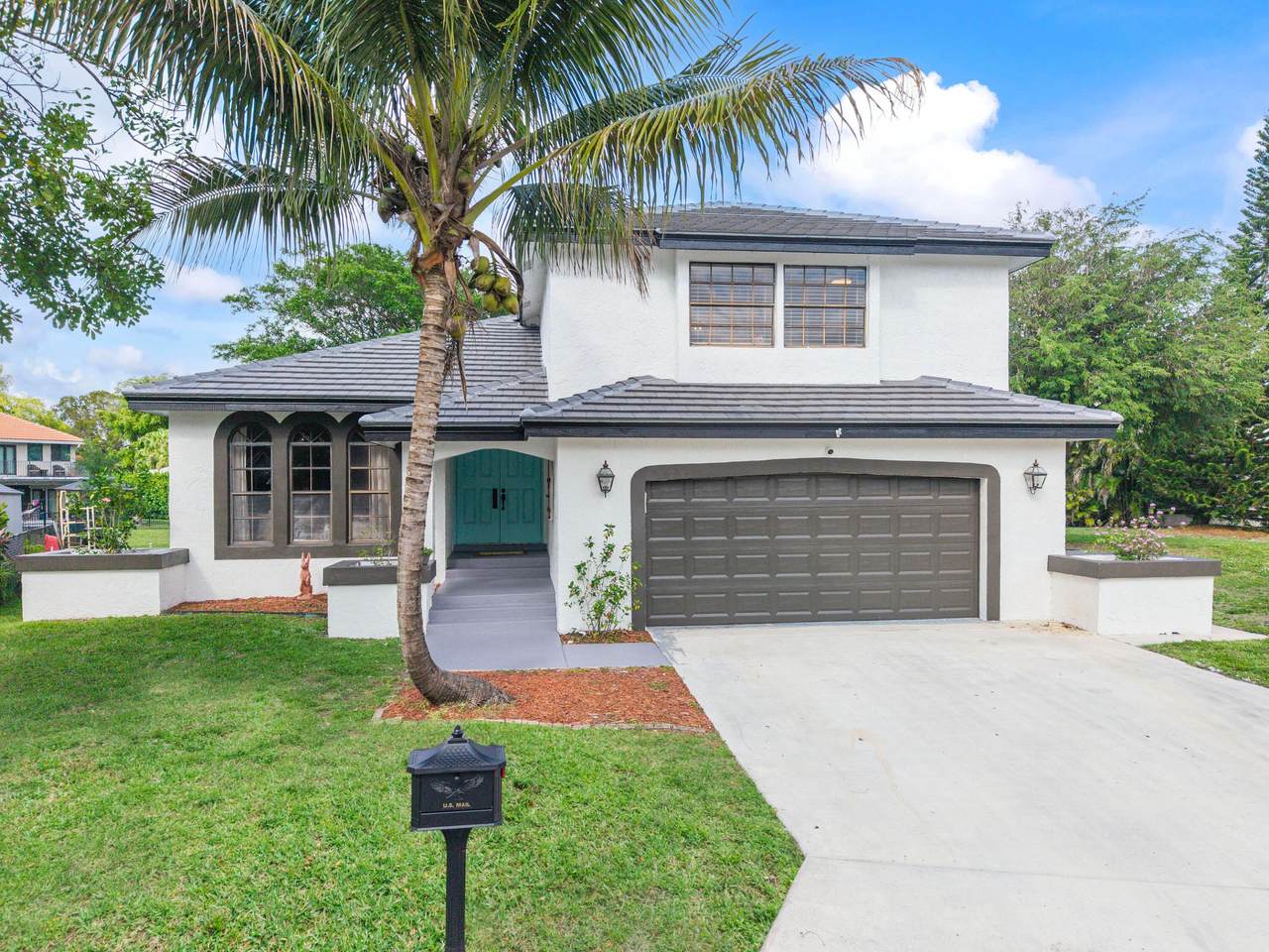 6273 52nd Street - Photo 1
