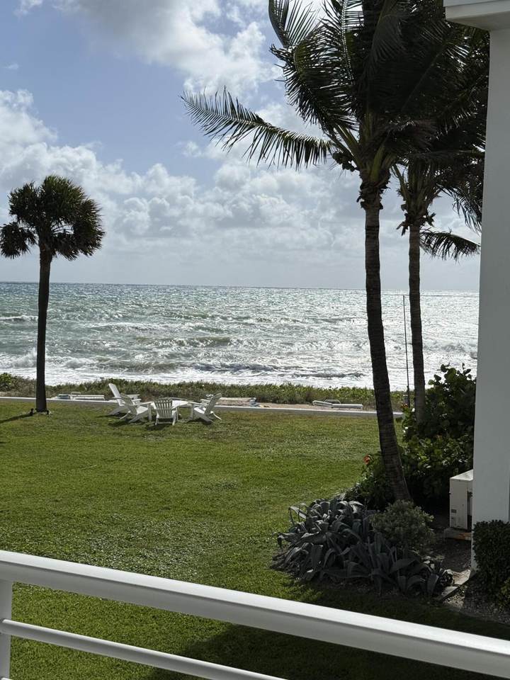 https://bt-photos.global.ssl.fastly.net/beaches/1280_boomver_3_B26012938-13.jpg