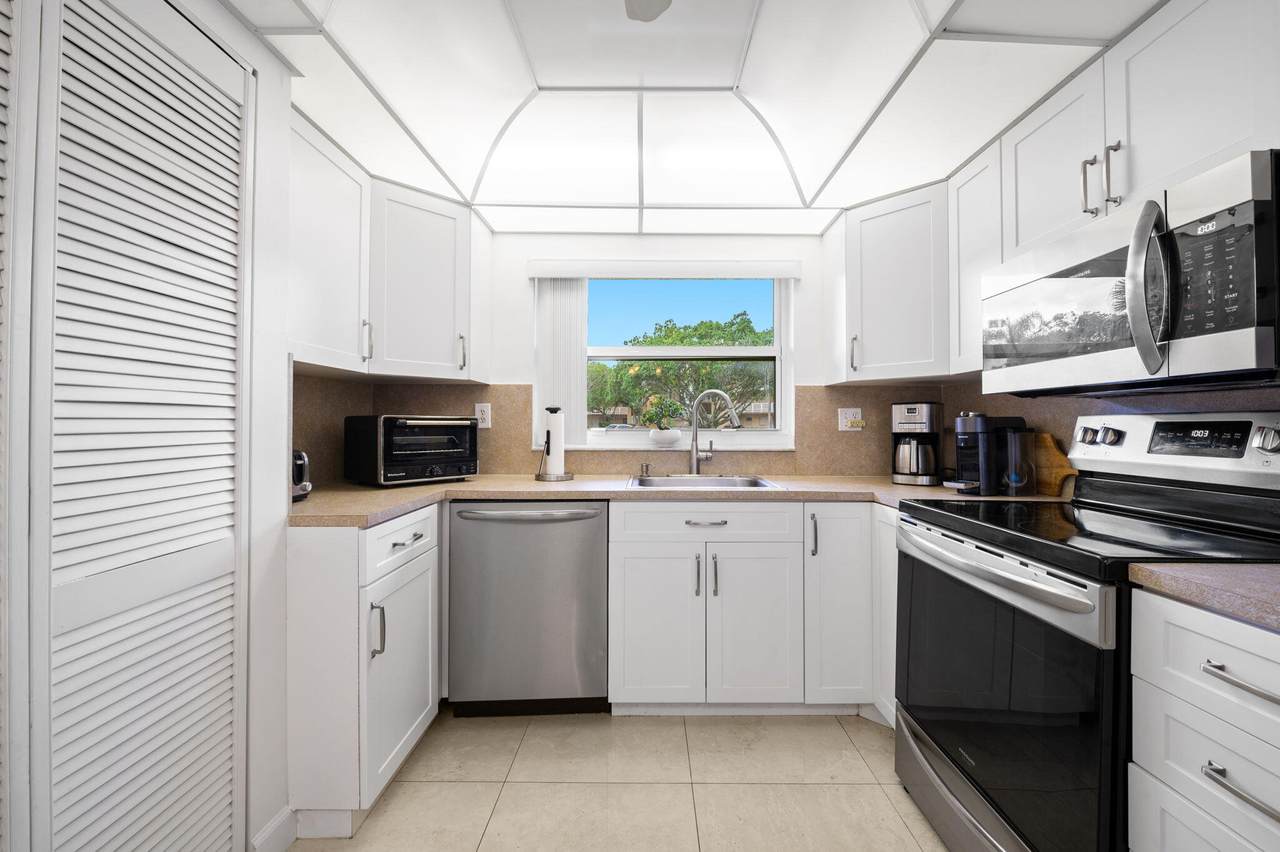 9330 Sunrise Lakes Boulevard - Photo 1