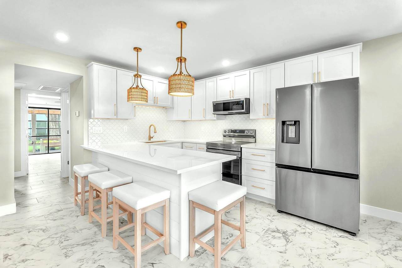 2929 Ocean Boulevard - Photo 1