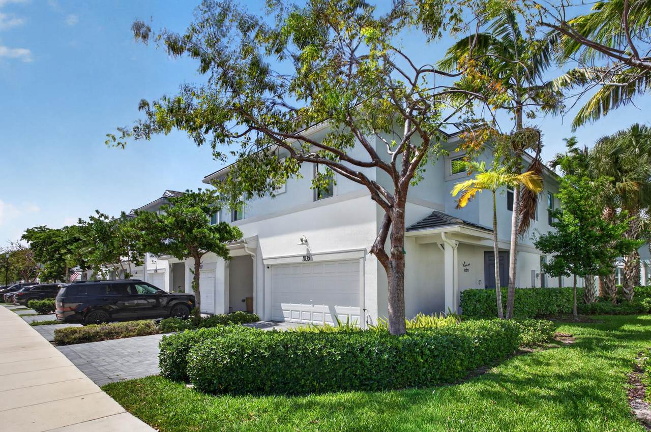 1835 Sandpiper Pointe Place - Photo 1