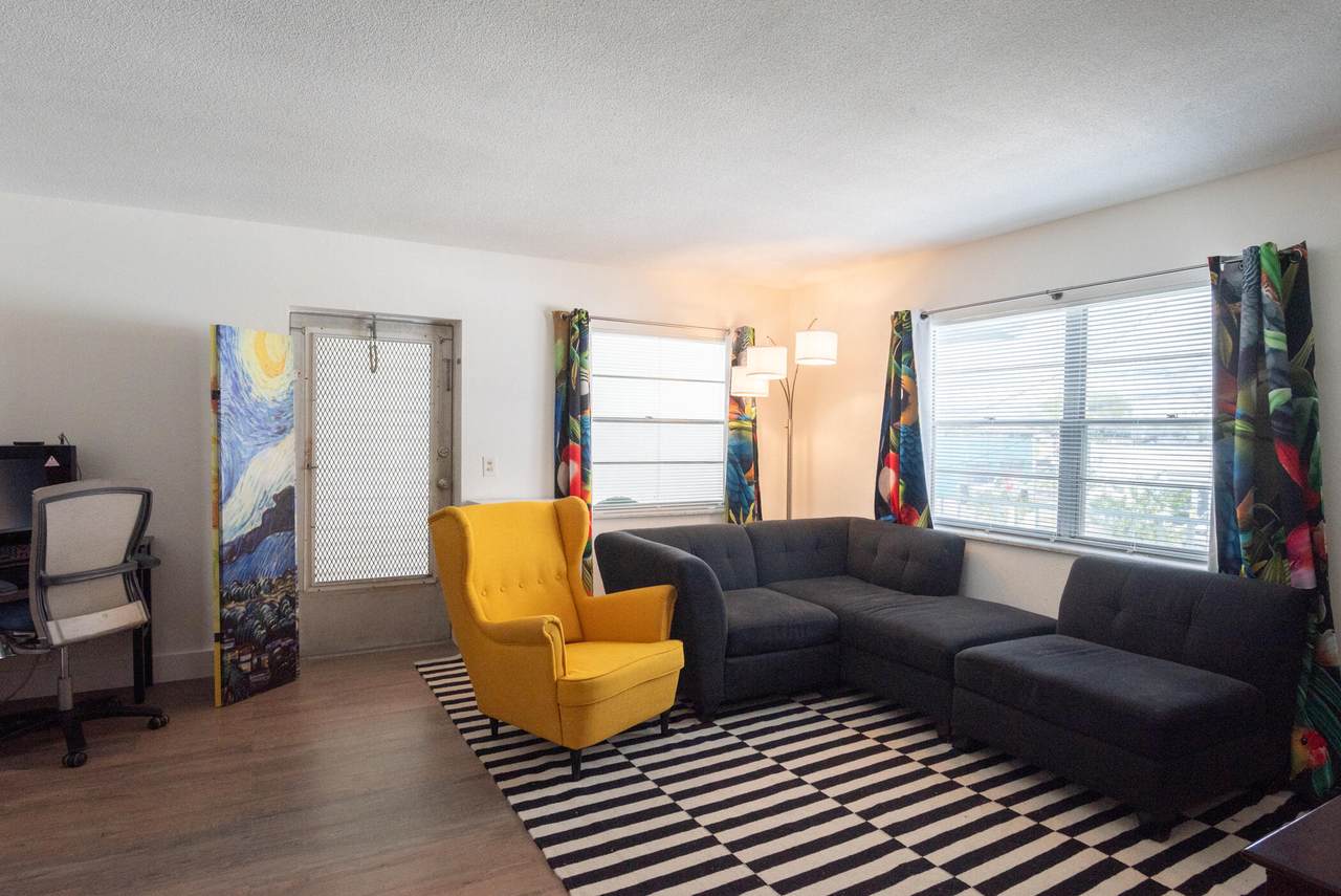 401 J Street - Photo 1