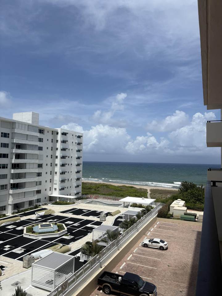 https://bt-photos.global.ssl.fastly.net/beaches/orig_boomver_3_B26027732-2.jpg