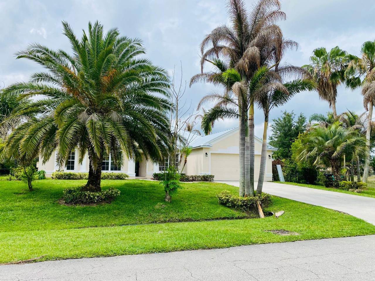 5952 Baynard Drive - Photo 1