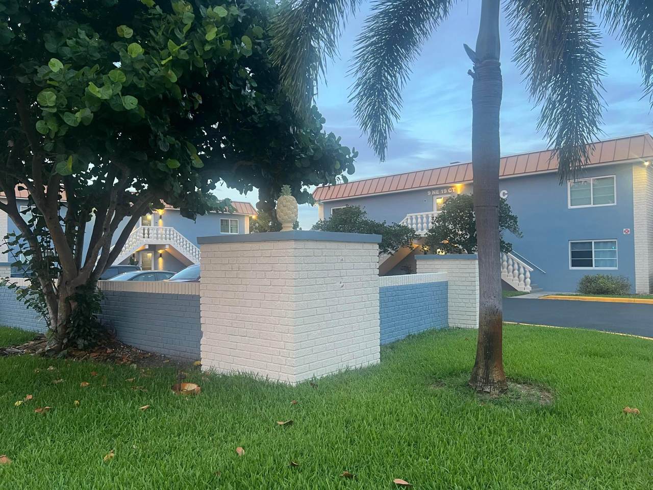 1950 Andrews Avenue - Photo 1