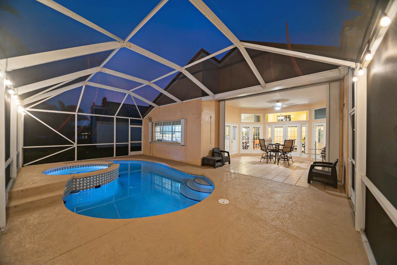 412 Cameron Drive - Photo 1