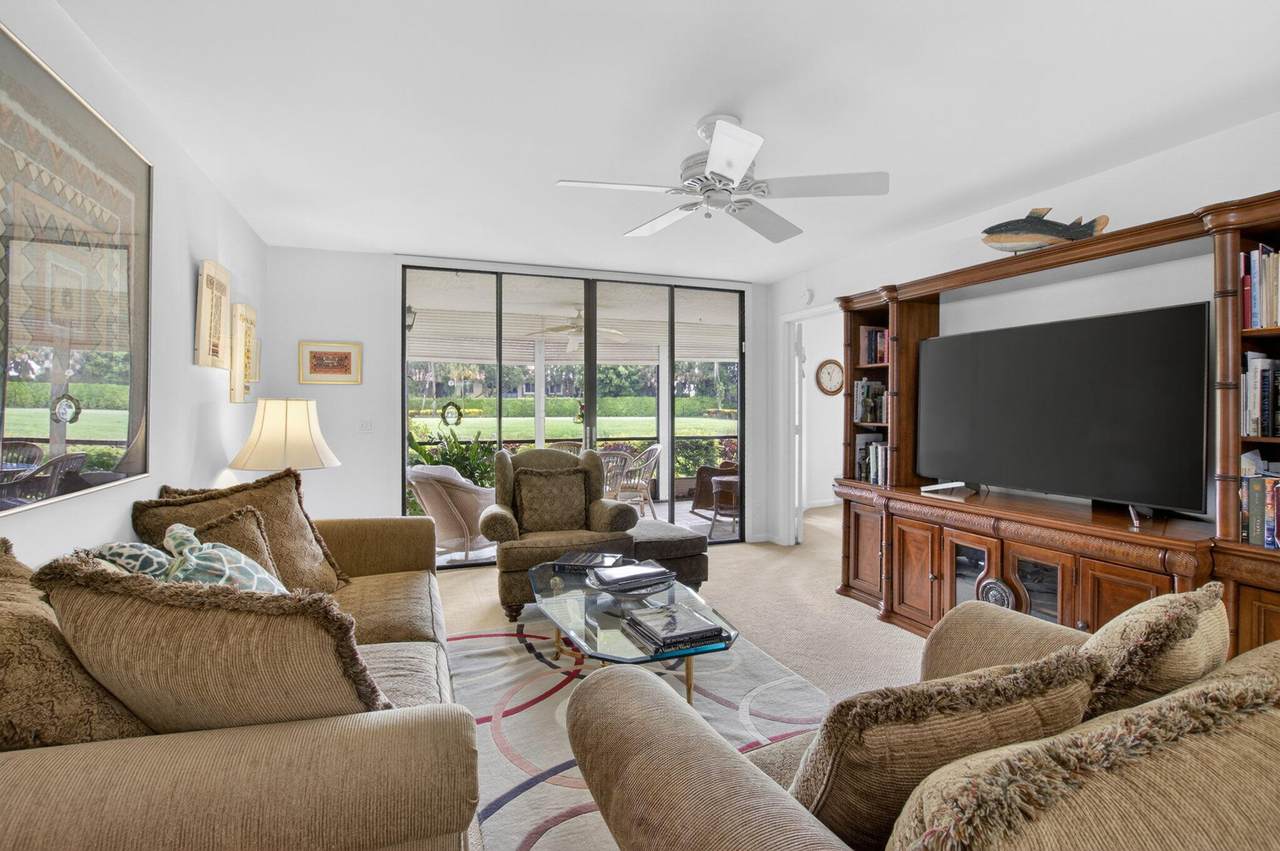 15326 Strathearn Drive - Photo 1