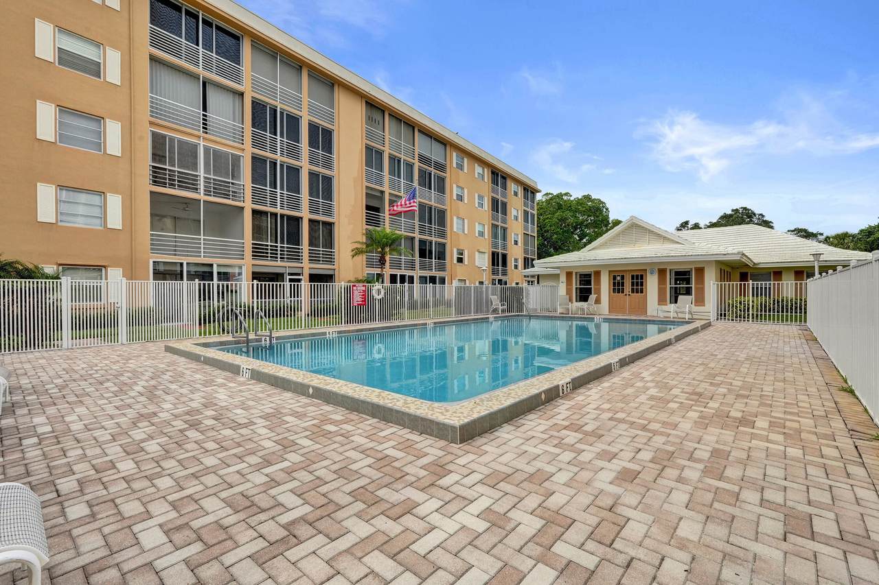 304 Golfview Road - Photo 1