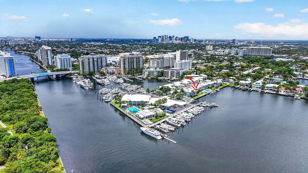 2727 Yacht Club Boulevard - Photo 1