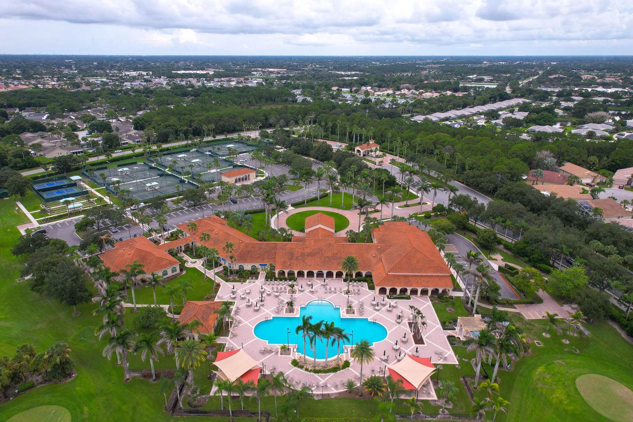 https://bt-photos.global.ssl.fastly.net/beaches/1280_boomver_2_B26055269-2.jpg