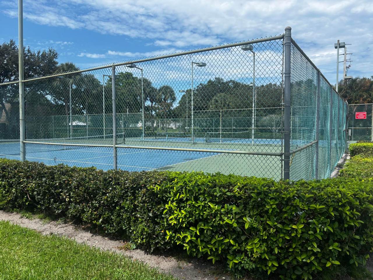 https://bt-photos.global.ssl.fastly.net/beaches/1280_boomver_3_B26056918-2.jpg
