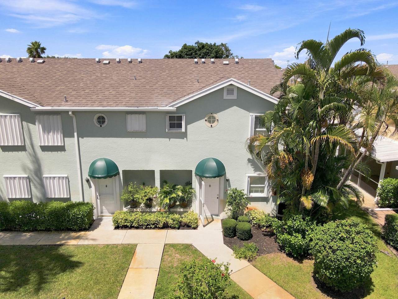 211 Waterside Drive - Photo 1