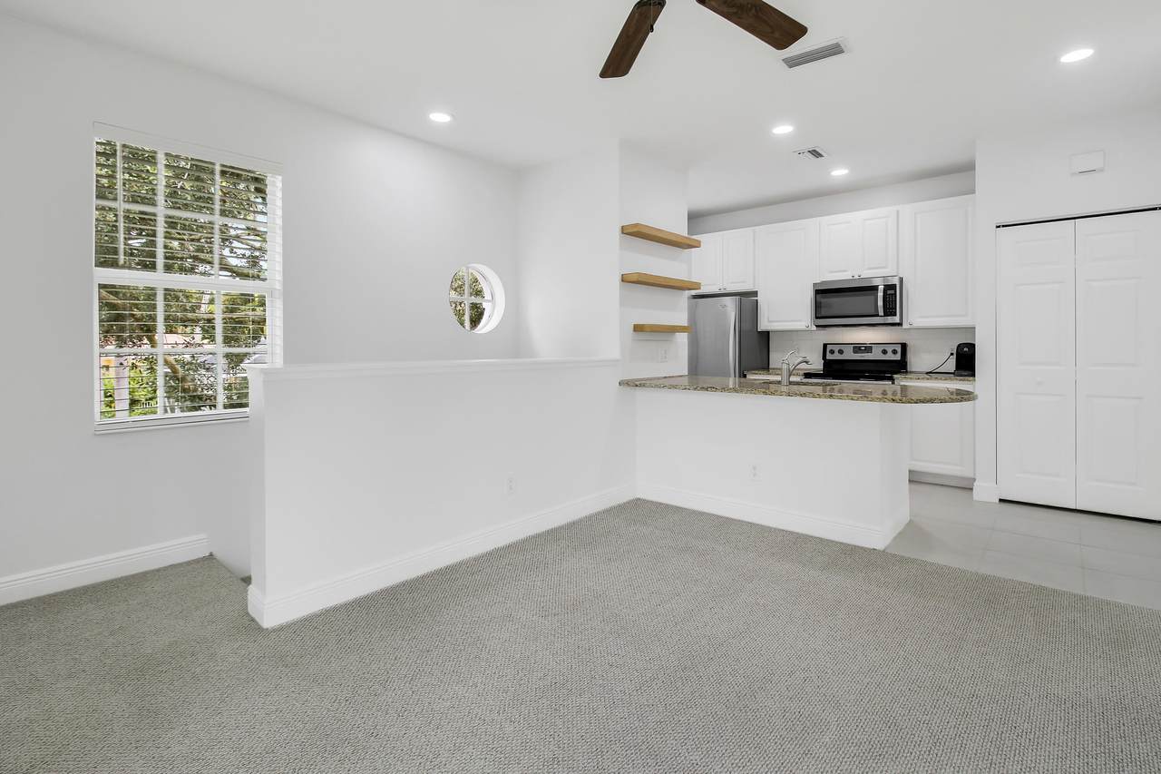 4014 Community Drive - Photo 1