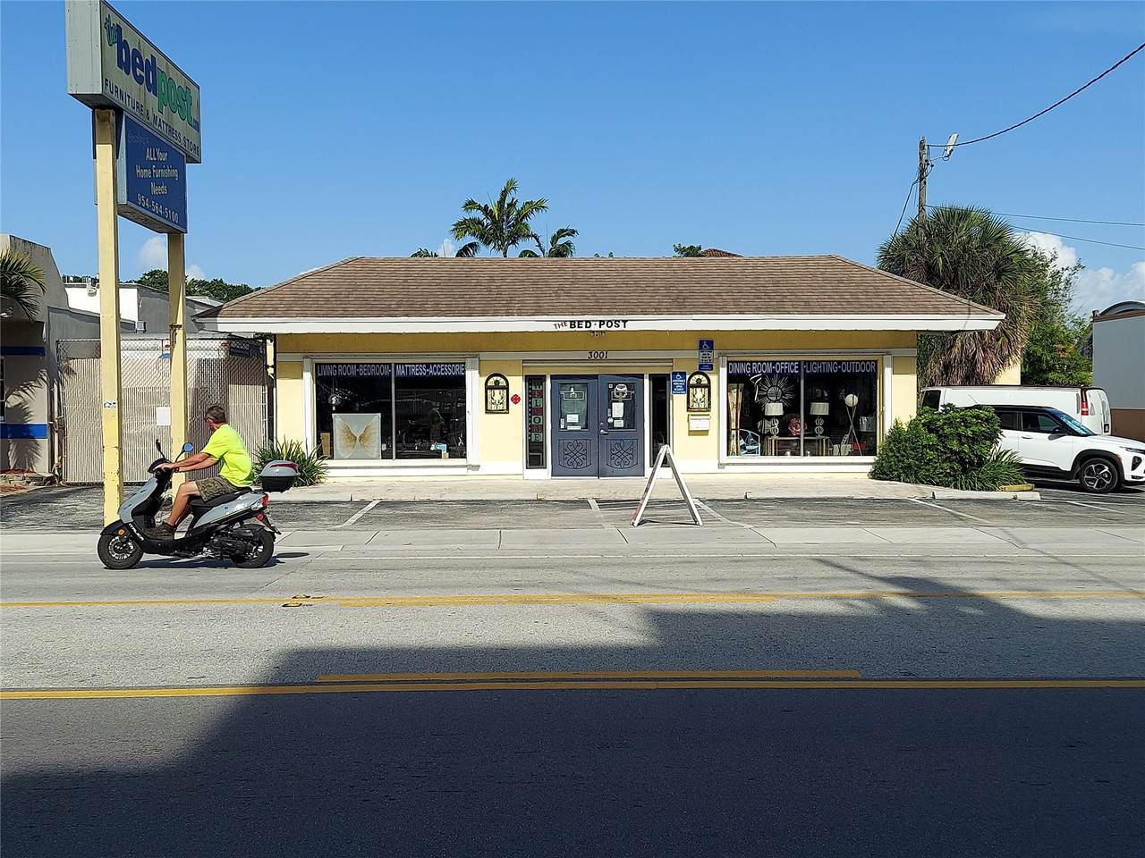 3001 6 Avenue - Photo 1