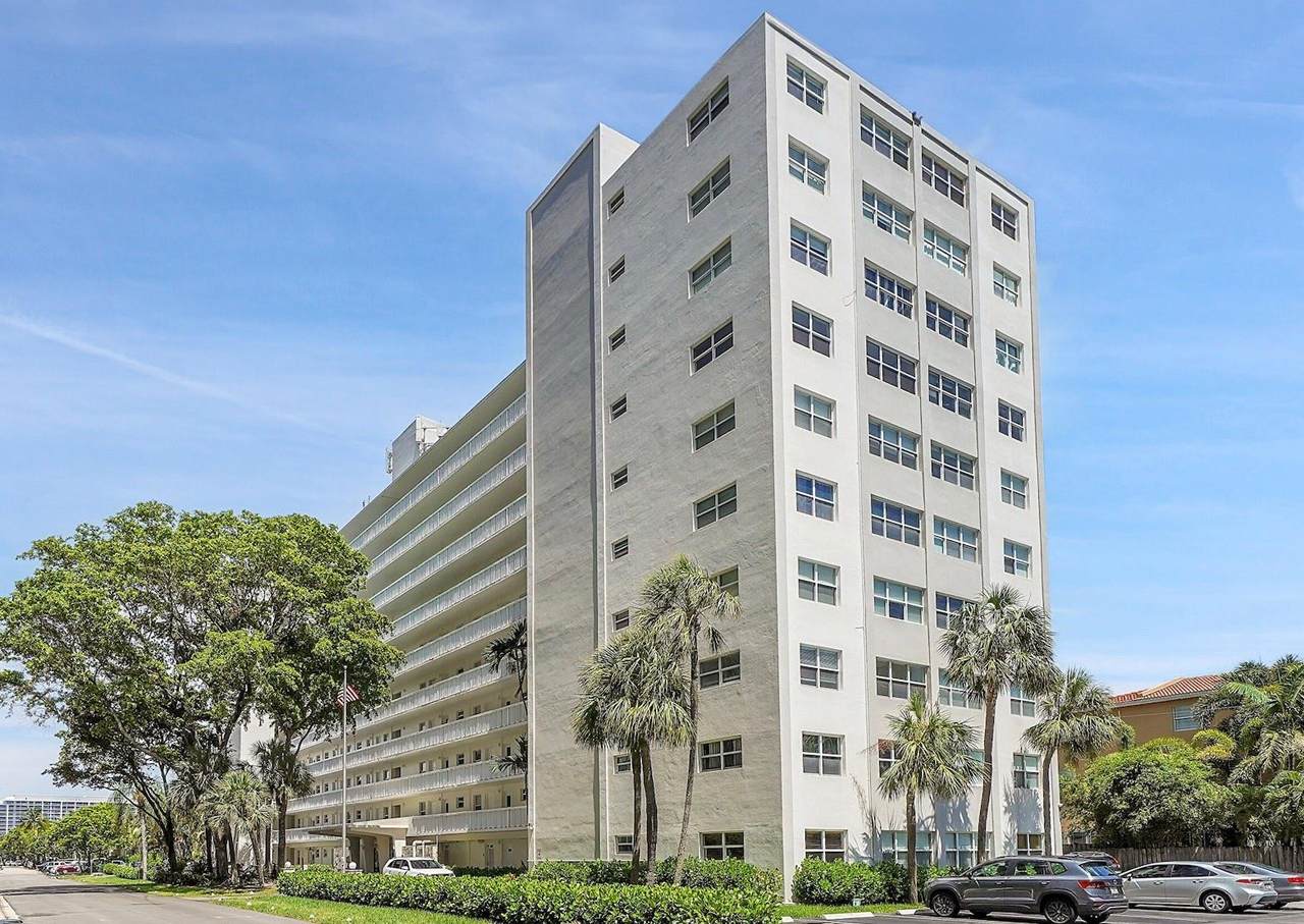 2555 11th Street - Photo 1