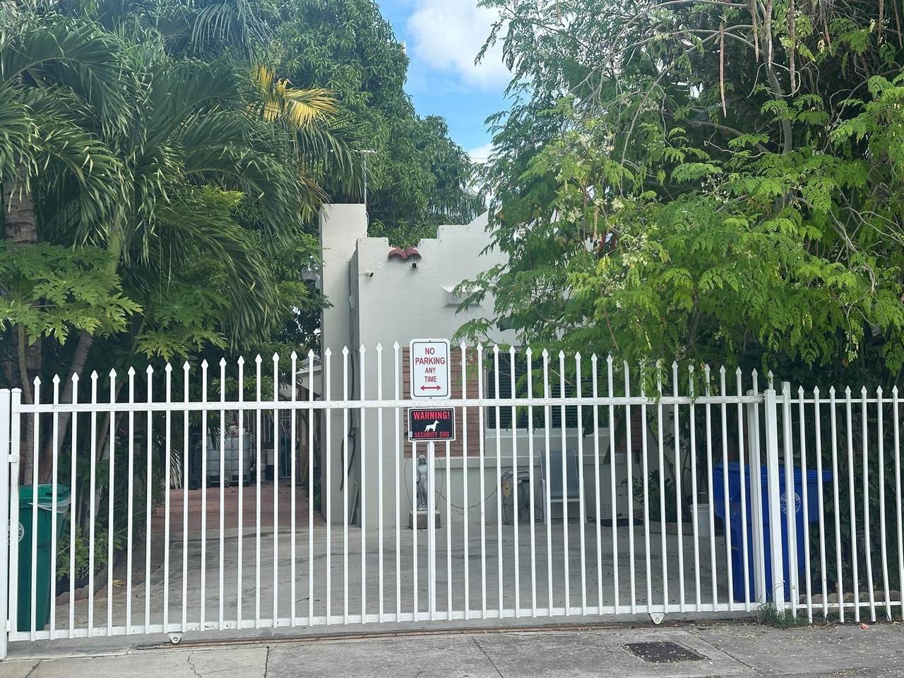 675 34th Street - Photo 1