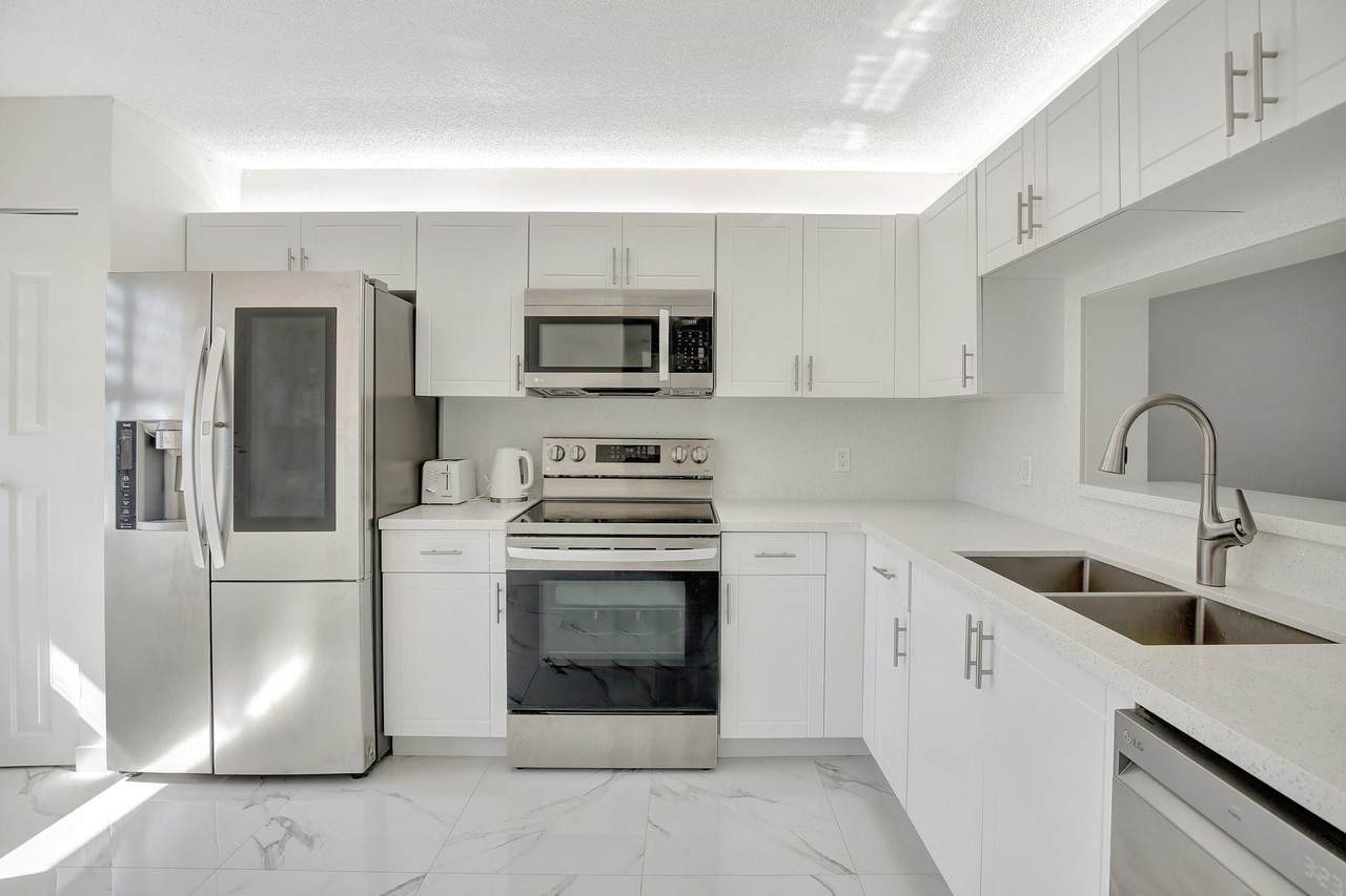 13355 16th Ct - Photo 1