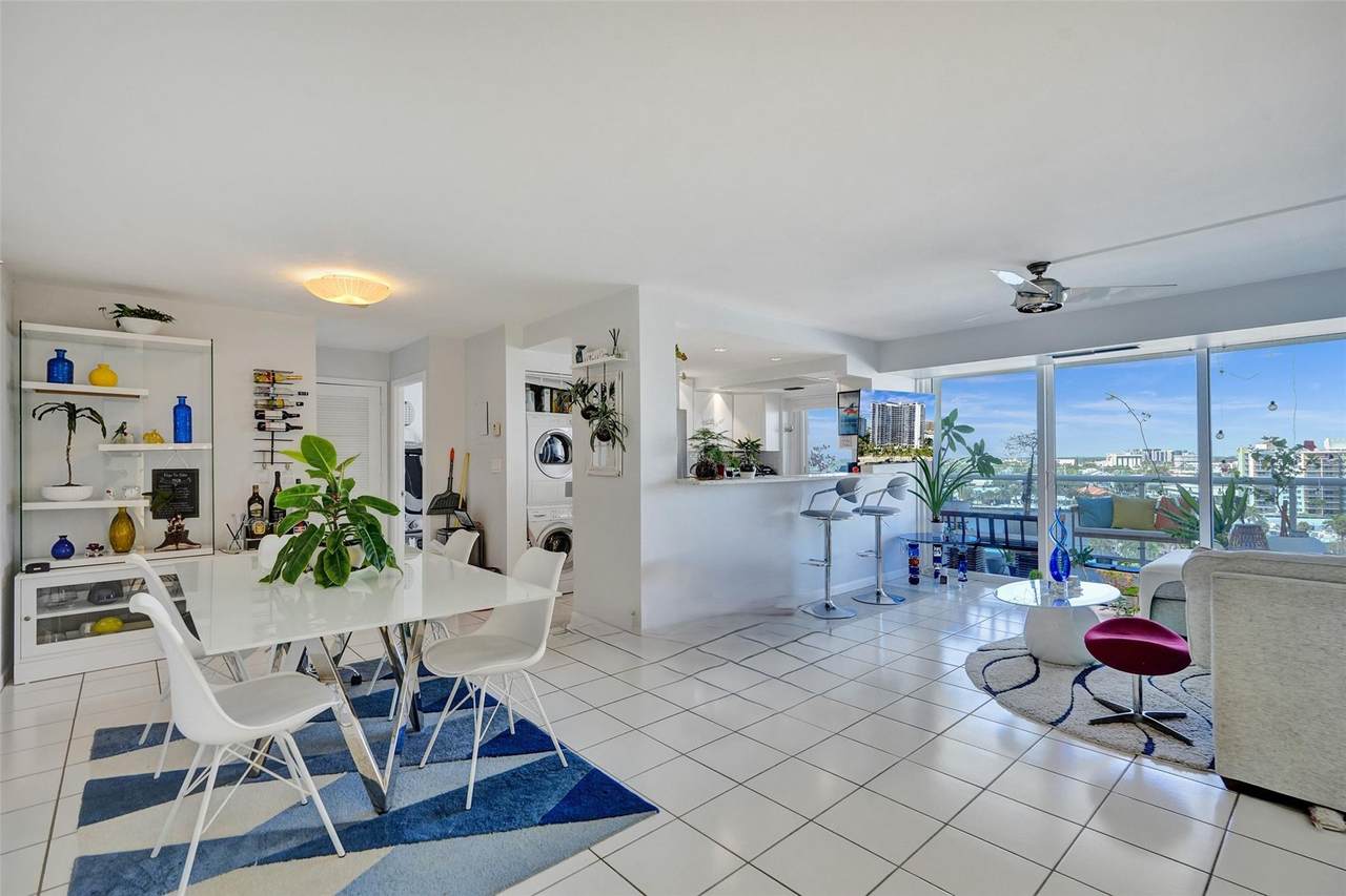 2841 Ocean Blvd - Photo 1