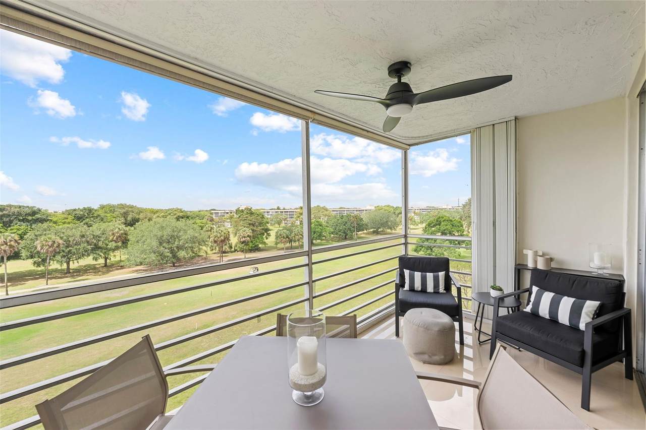 575 Oaks Ln - Photo 1