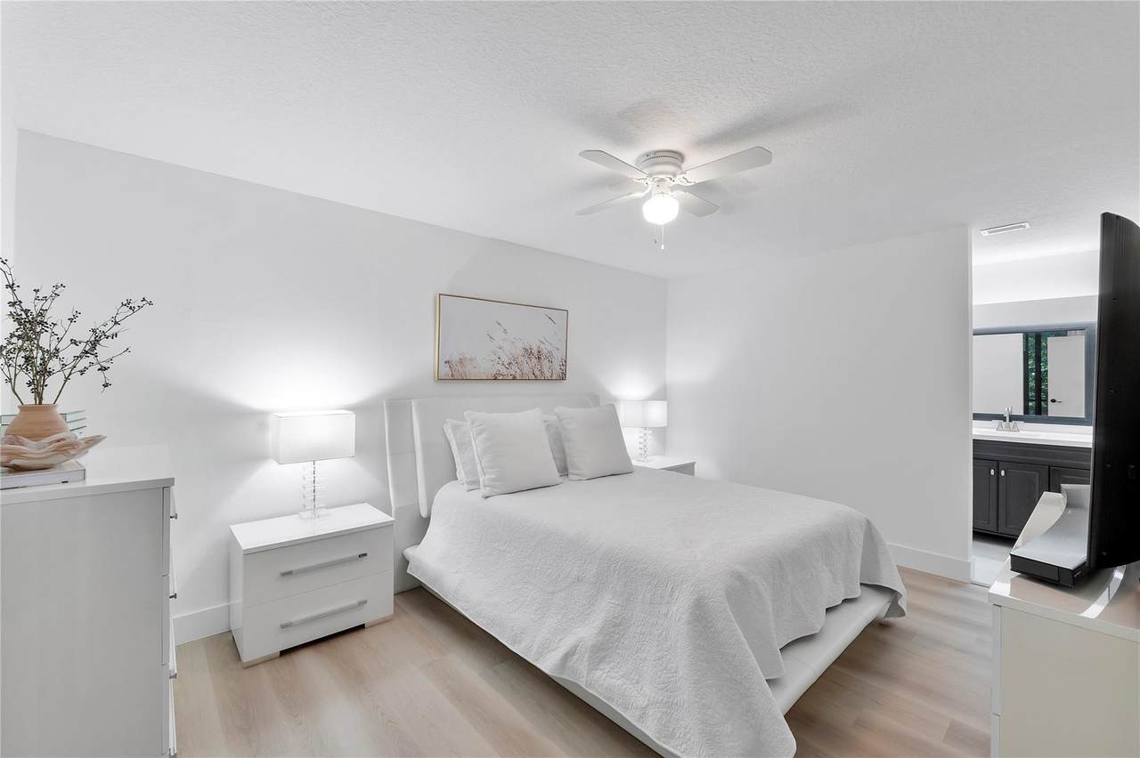 2524 49th Terrace - Photo 1