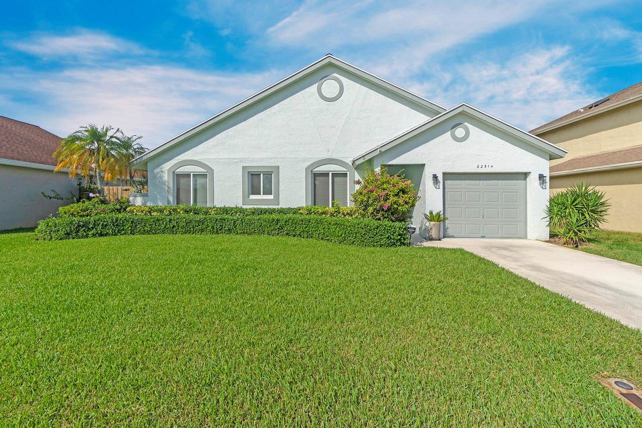 22514 Blue Marlin Dr - Photo 1