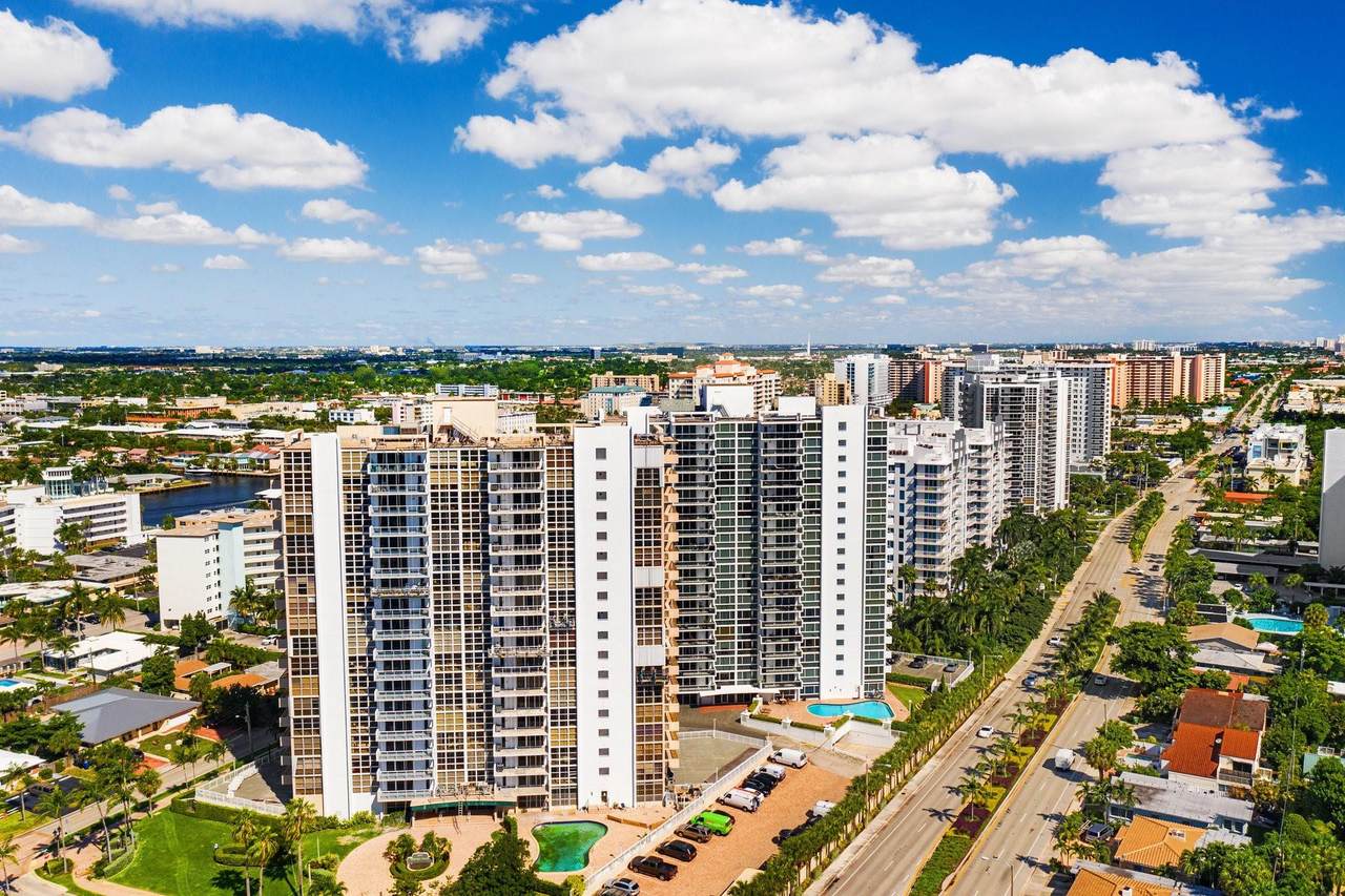 2715 Ocean Boulevard - Photo 1