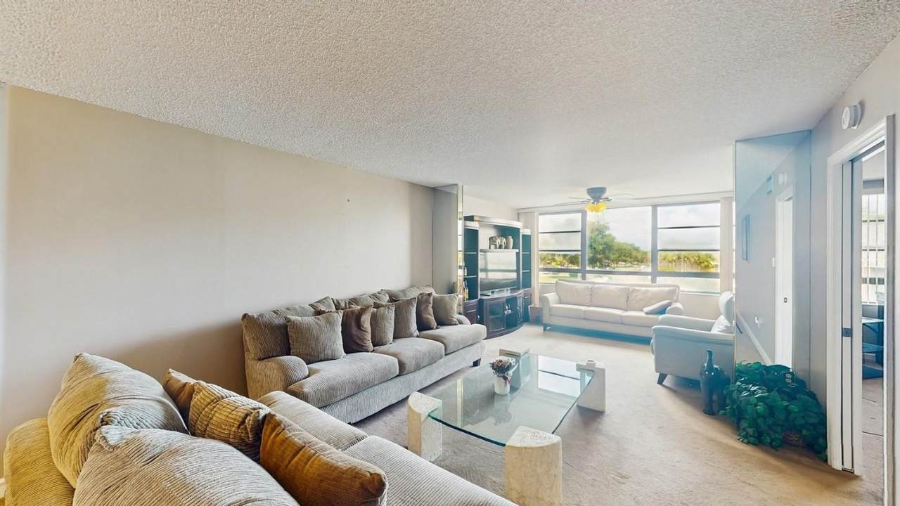 10352 Clairmont Circle - Photo 1