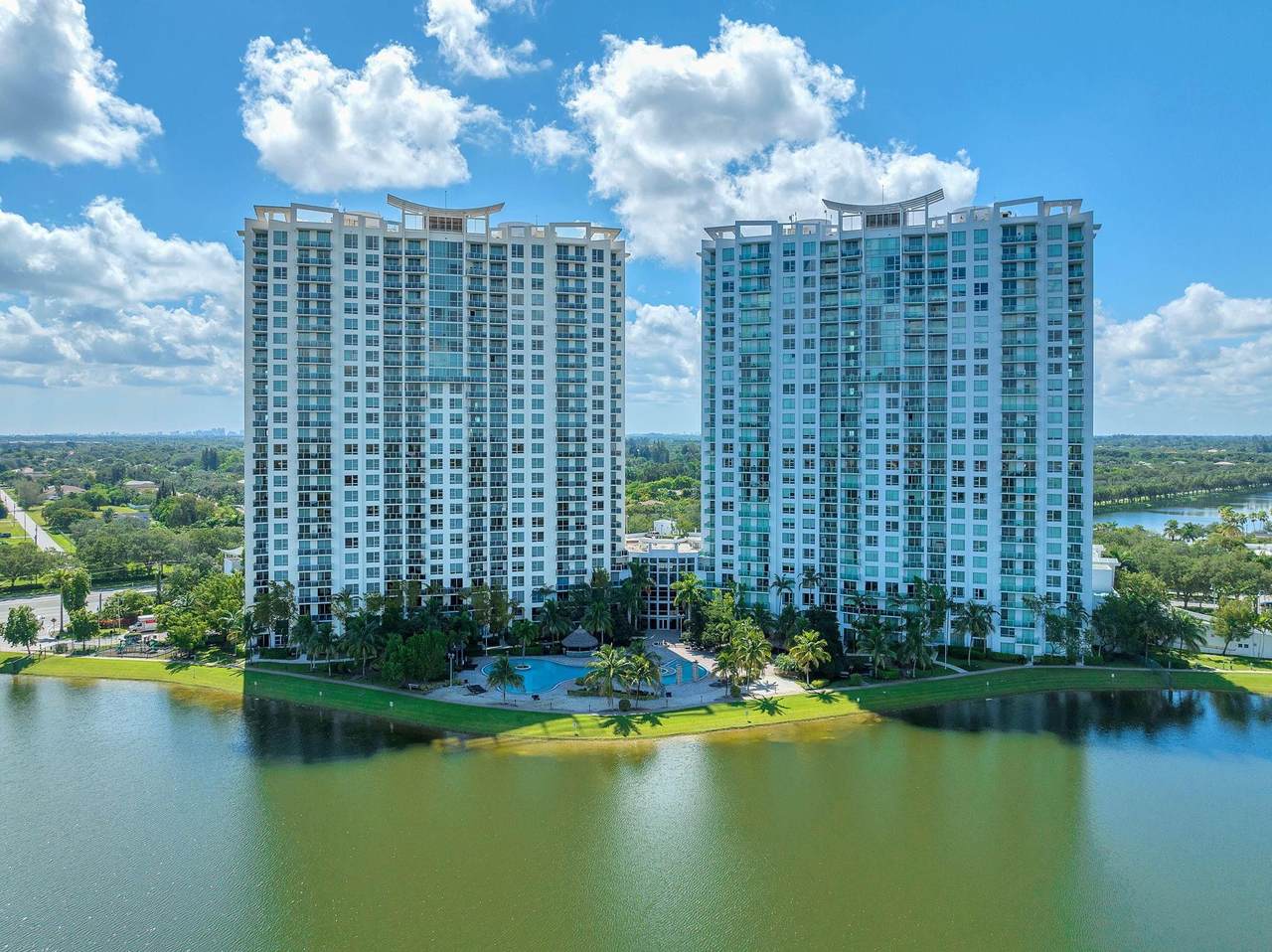 2641 Flamingo Rd - Photo 1