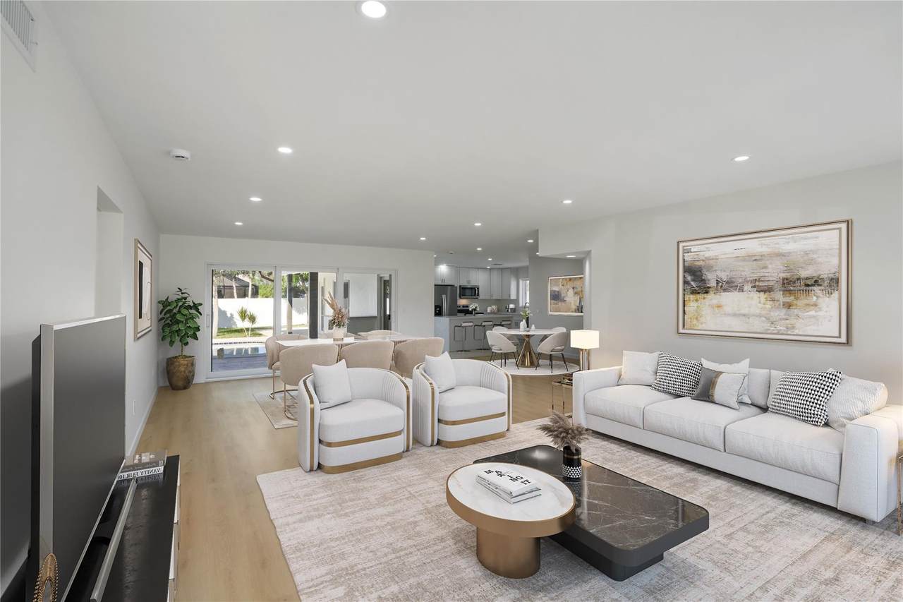 1011 7th Ave - Photo 1