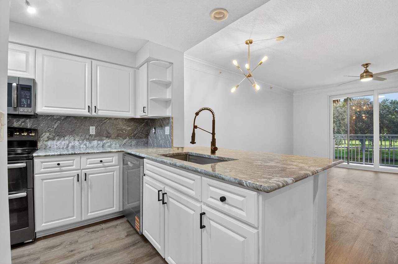 2032 Alta Meadows Ln - Photo 1