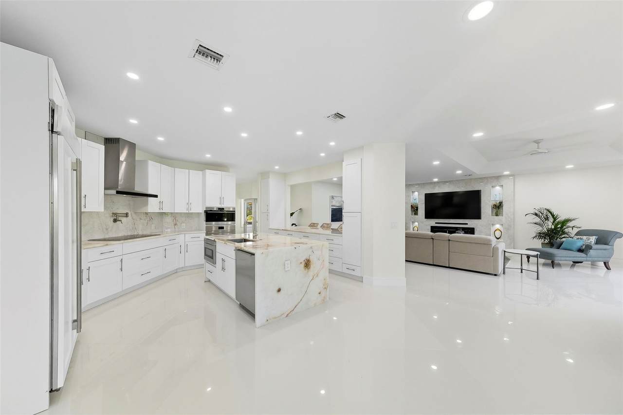 10038 Vestal Place - Photo 1