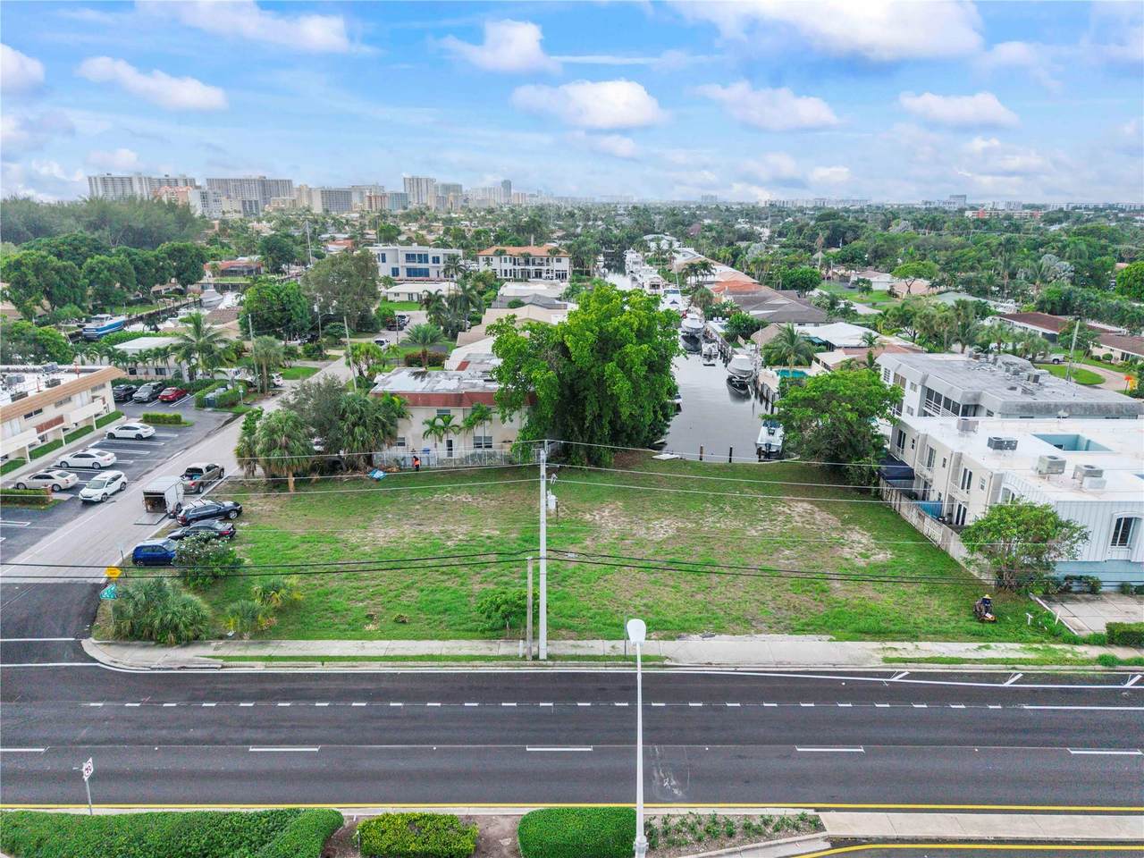 2716 14th Street Causeway - Photo 1